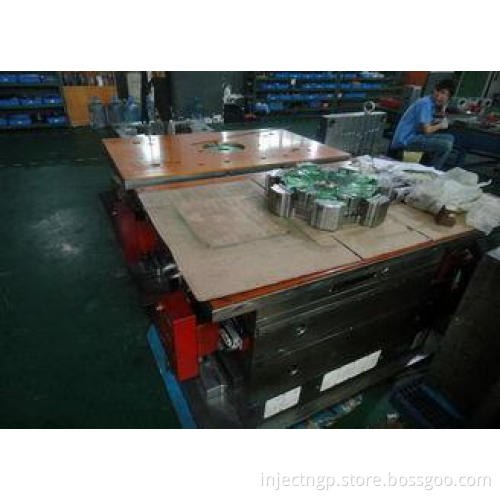 Sub - Gate Plastic Injection Mold Maker Tooling Hot runner